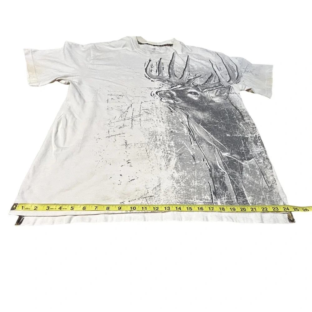Legendary XL Deer Buck Graphic Tee Distressed Camo Trim Hunting - Picture 6 of 14
